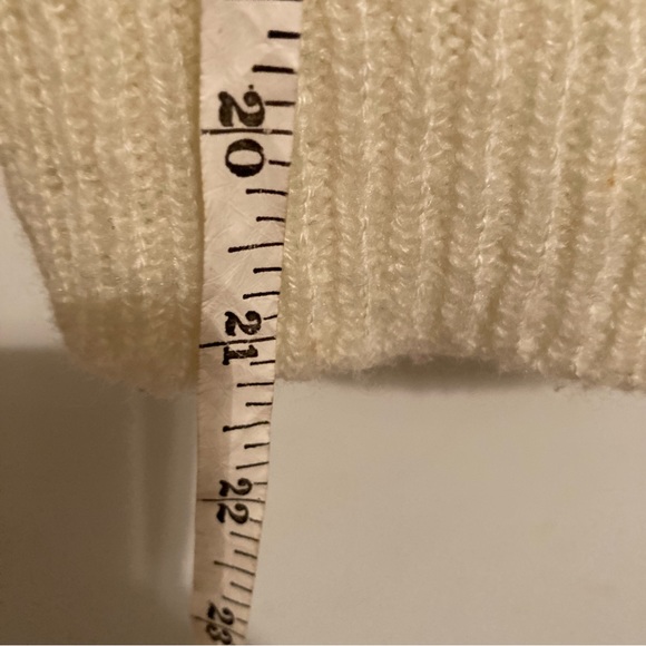 Vintage Andrew St John Cream Floral Crewel Grandma Sweater - Picture 3 of 4